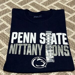 Set of 2 Penn State Men’s T Shirt bundle. Size M long and short sleeve